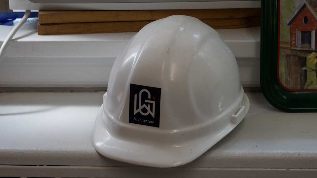 Builder helmet