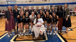 Calallen volleyball wins Regional Semifinal