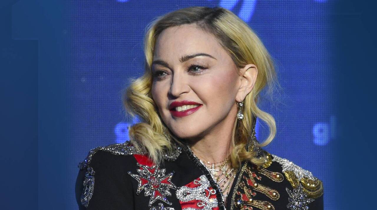 AP: Madonna-Postpones-Celebration-Tour-Health