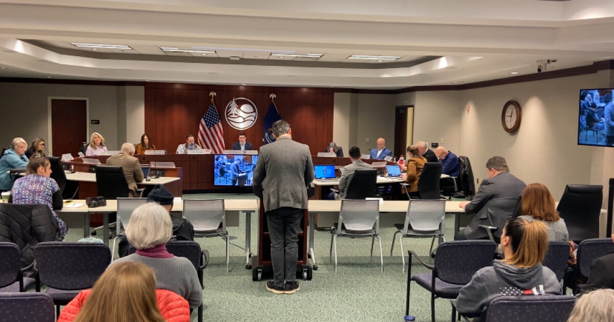 Pastor's moment to lead Ottawa Co. in prayer met with opposition - Vimarsana News