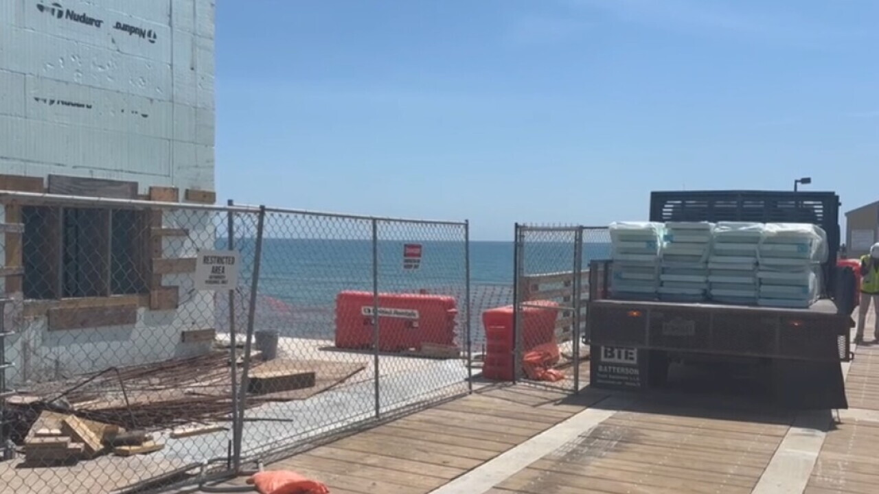 Vandalismo en Muelle Bob Hall 