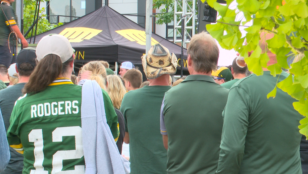 Titletown turning into 'Beer District' for the Packers first game on the road