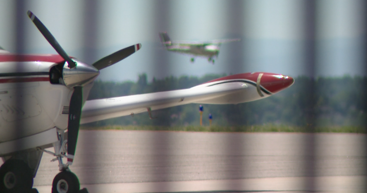 Hundreds of homeowners file lawsuit against Rocky Mountain Metropolitan Airport - Vimarsana News
