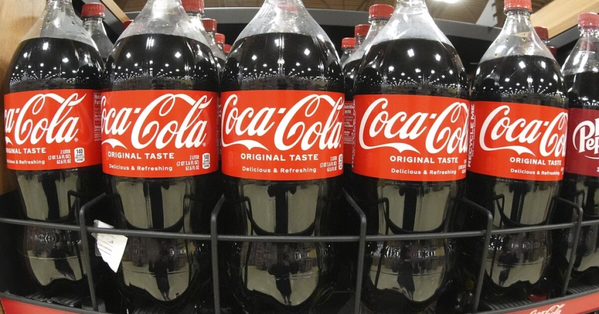 Trump Announces Coca-Cola Plans US Cane Sugar Switch