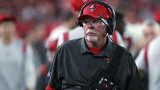 Buccaneers Arians Retires Football