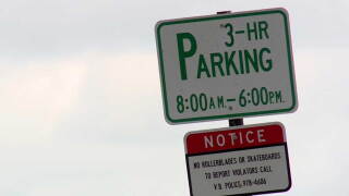 Vero Beach three-hour parking sign