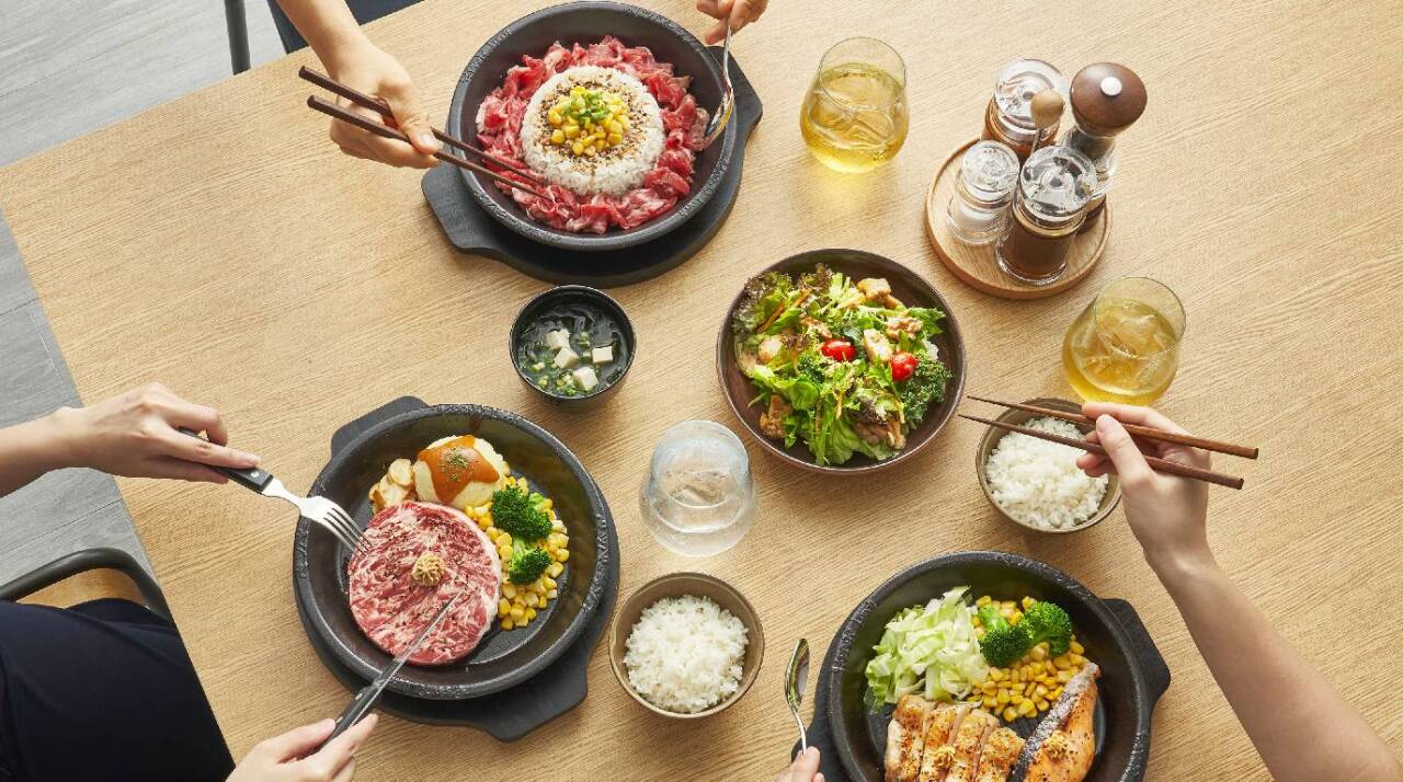 D-I-Y Teppanyaki: According to Hooper, the ingredients are brought out on an iron plate that’s 500 degrees on a wooden platter and it’ll “stay hot for about 30 minutes.” Guests then mix and sauce their dish to their liking.