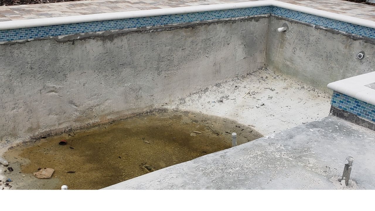 olympuis pool iteam.jpg