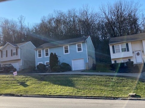 CB_Management_houses_cropped.jpg