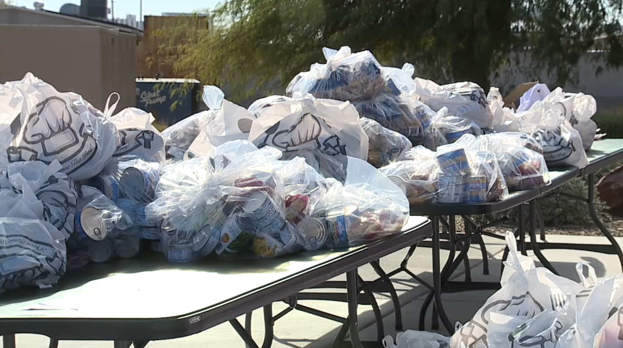 Las Vegas nonprofit serves more than 6,000 Thanksgiving meals to families