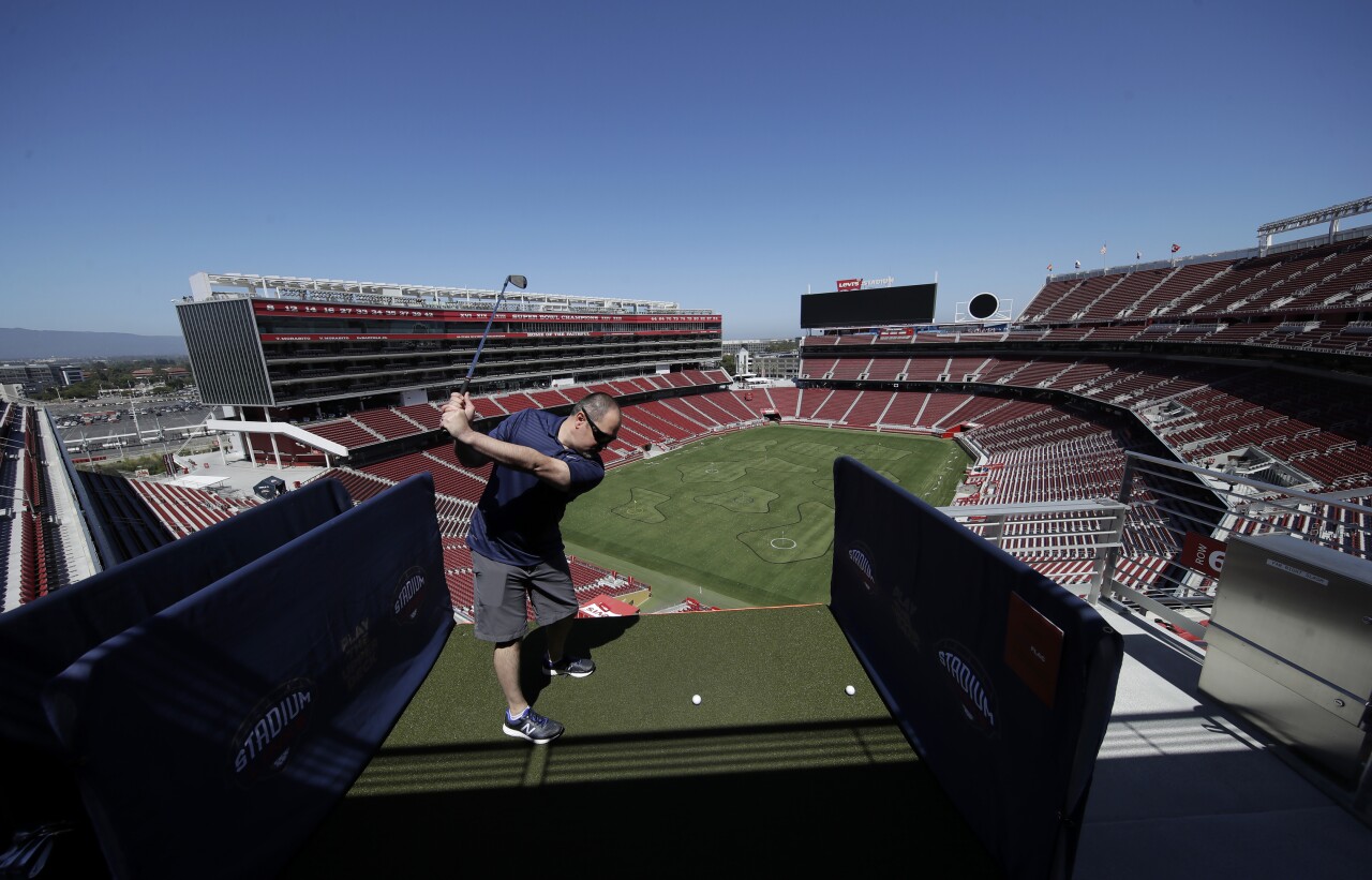 Stadium Golf