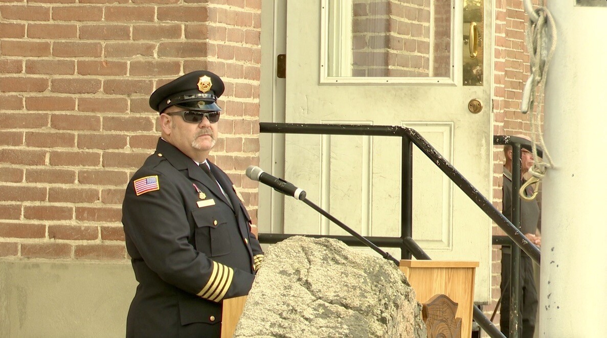 Hamilton Firefighter Joe Kerr addresses crowd at 9/11 ceremony