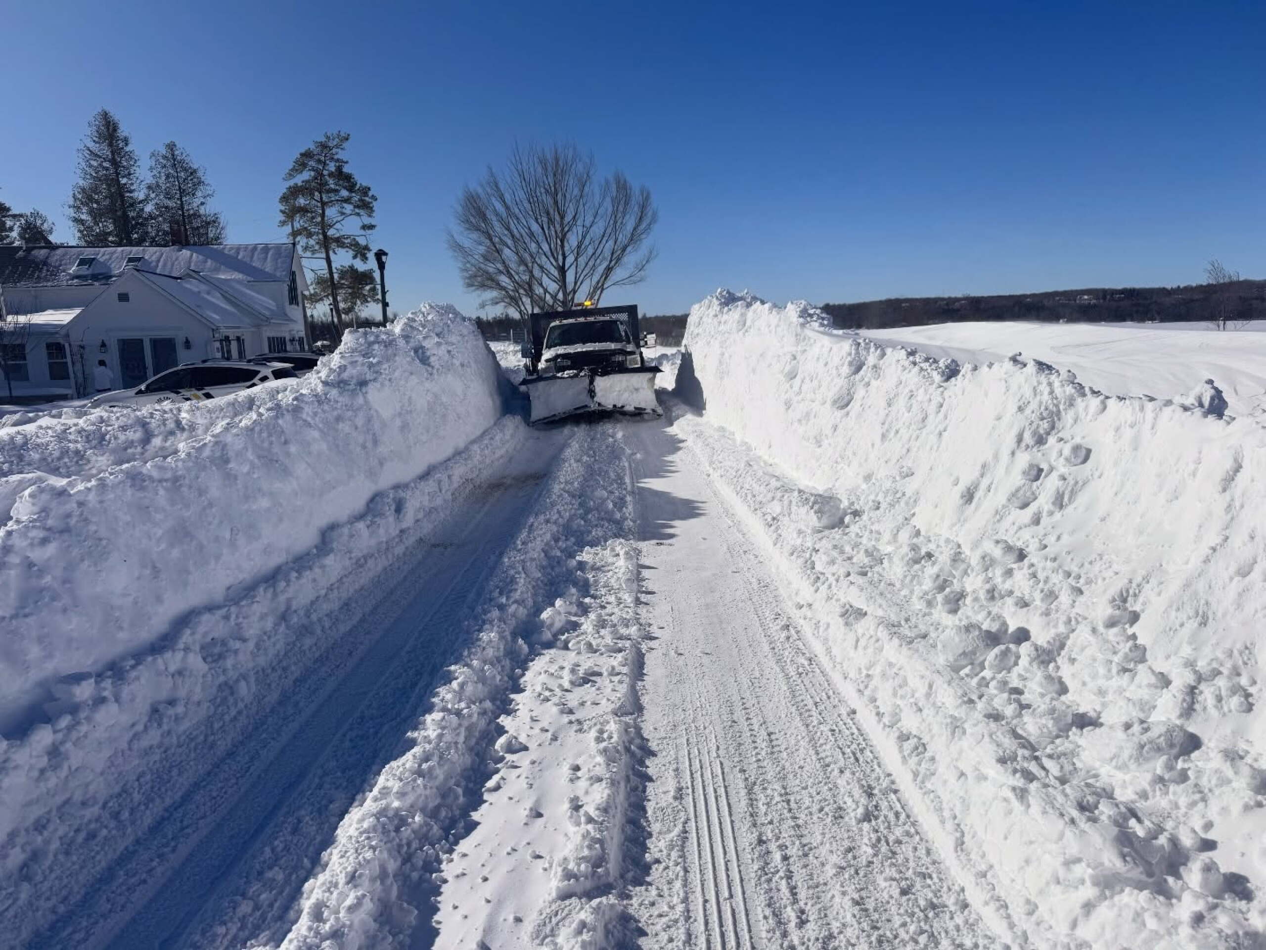 Ephraim crews work to clear heavy snow after storm