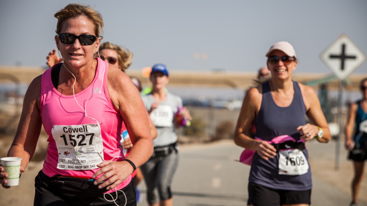 Photos: Bakersfield Marathon Mile 10 and Mile 23