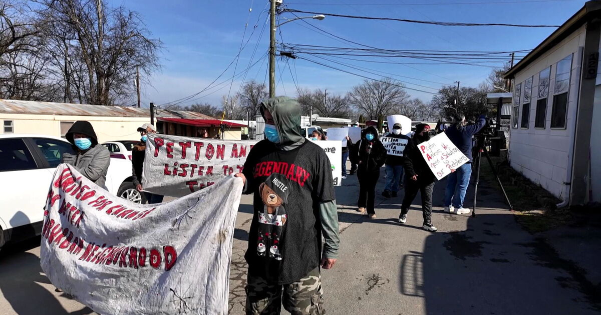 Antioch residents demand landlord fulfill promises after vehicle towing ...