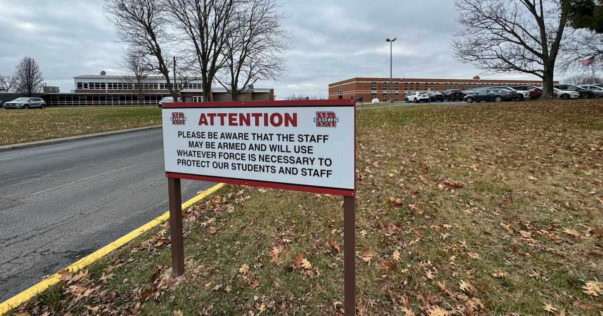 New signs outside New Richmond schools generate buzz online - Vimarsana News