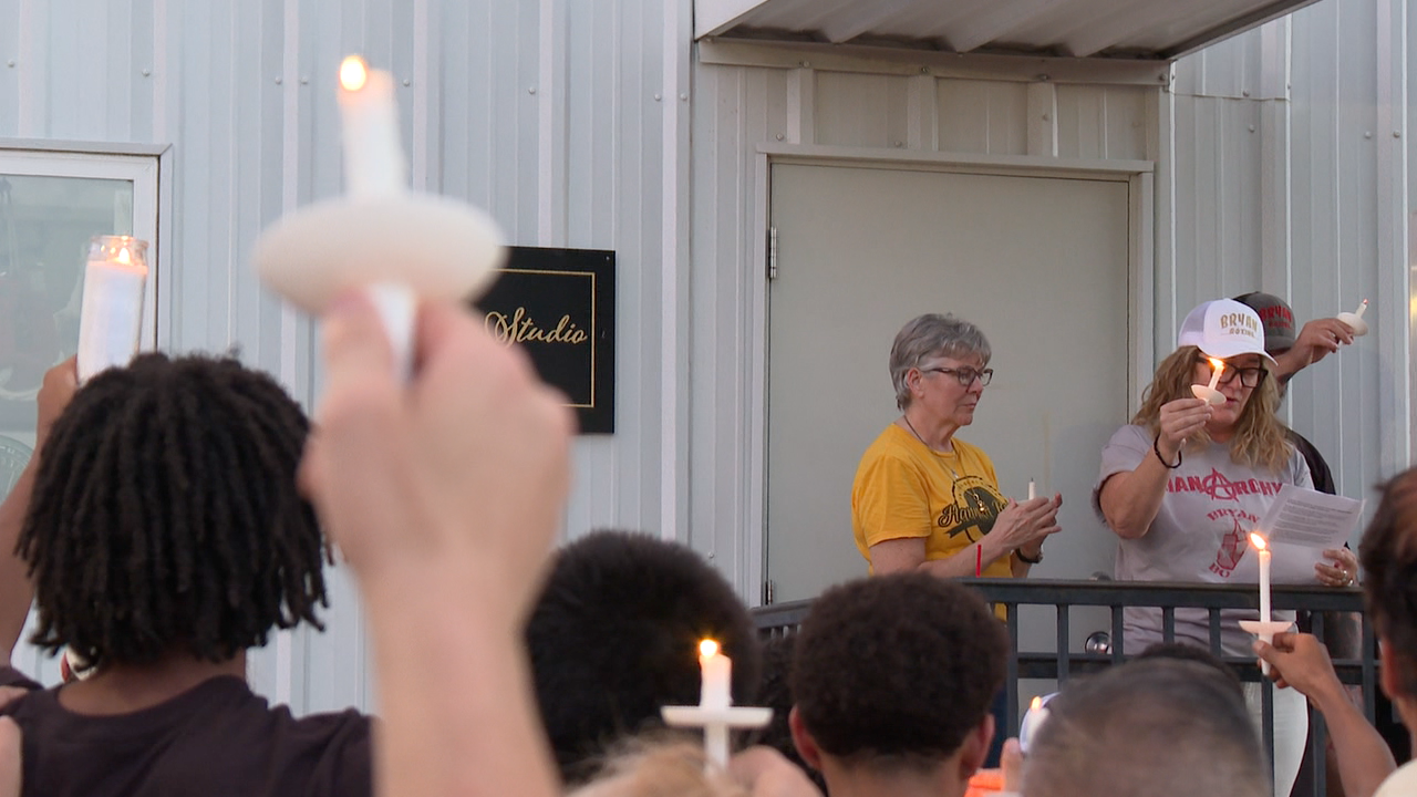Hannah Rapp Candle Vigil at Bryan Boxing