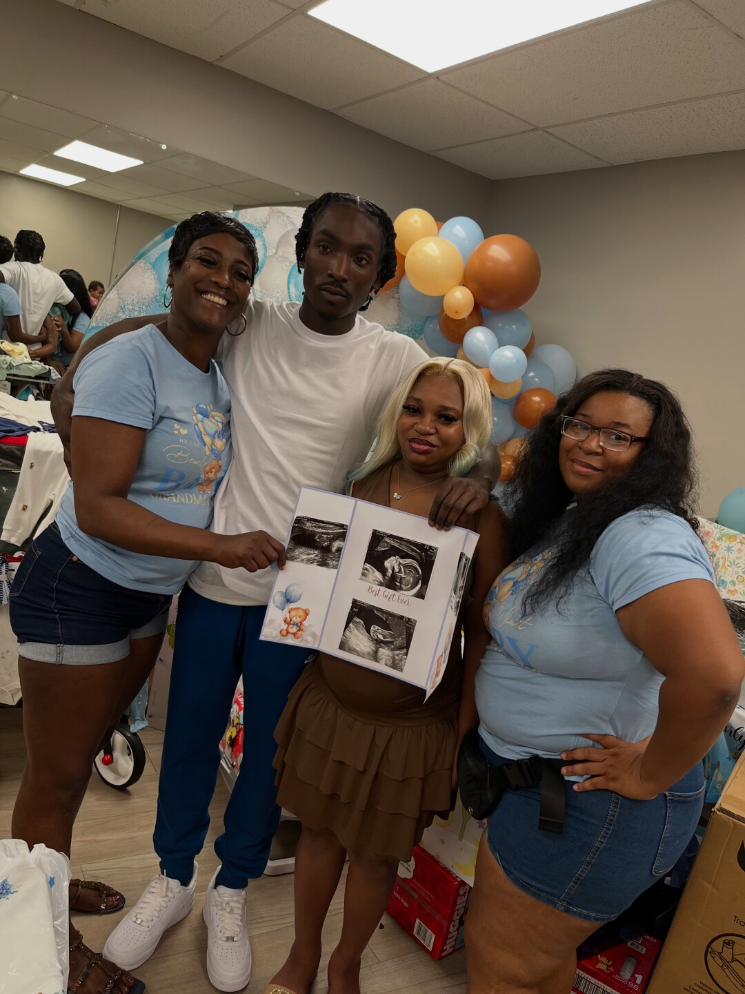 47429088-Cameron 1 - babyshower.jpeg