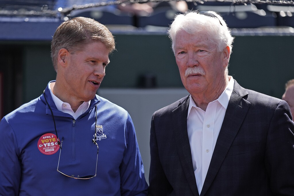 Twins Royals Baseball