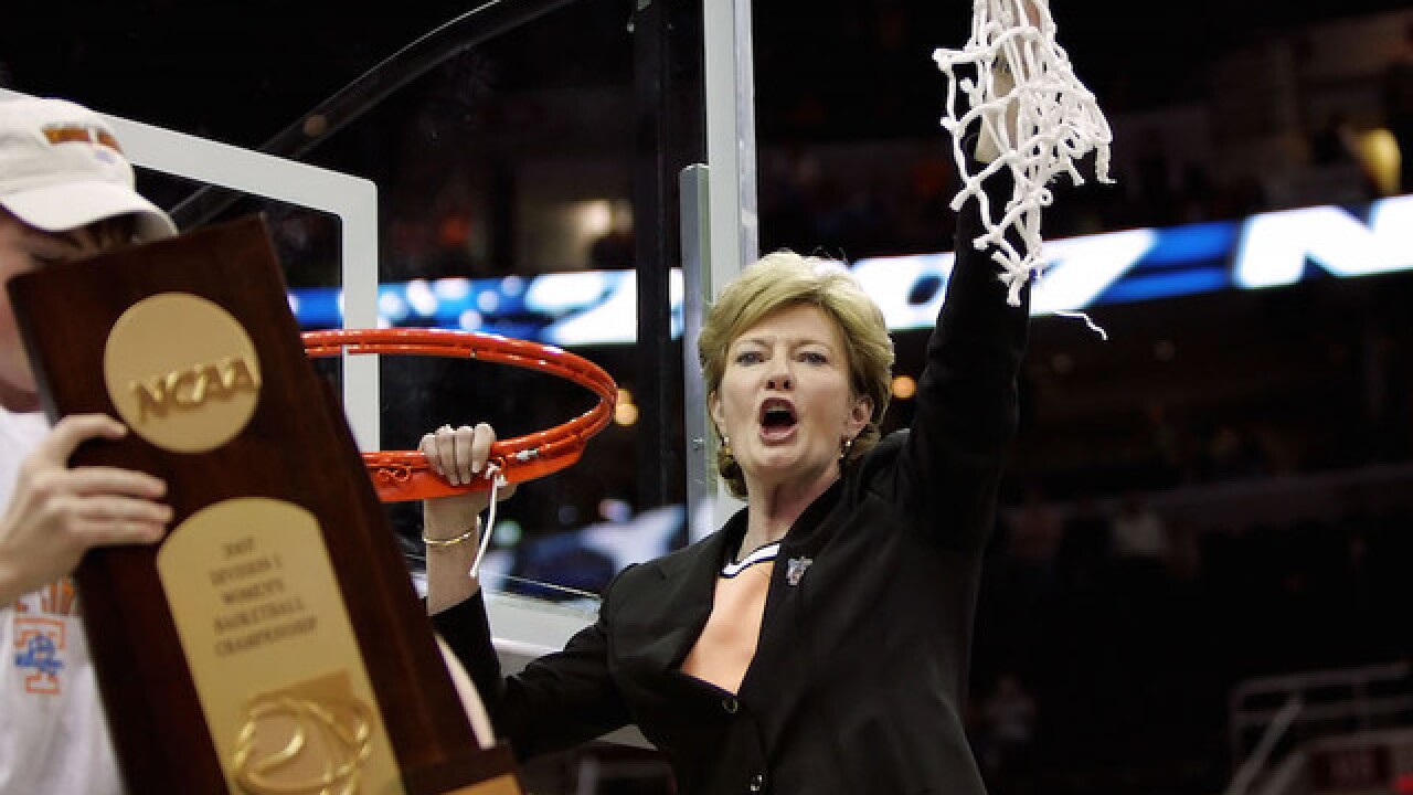 Pat Summit's legendary career, in photos