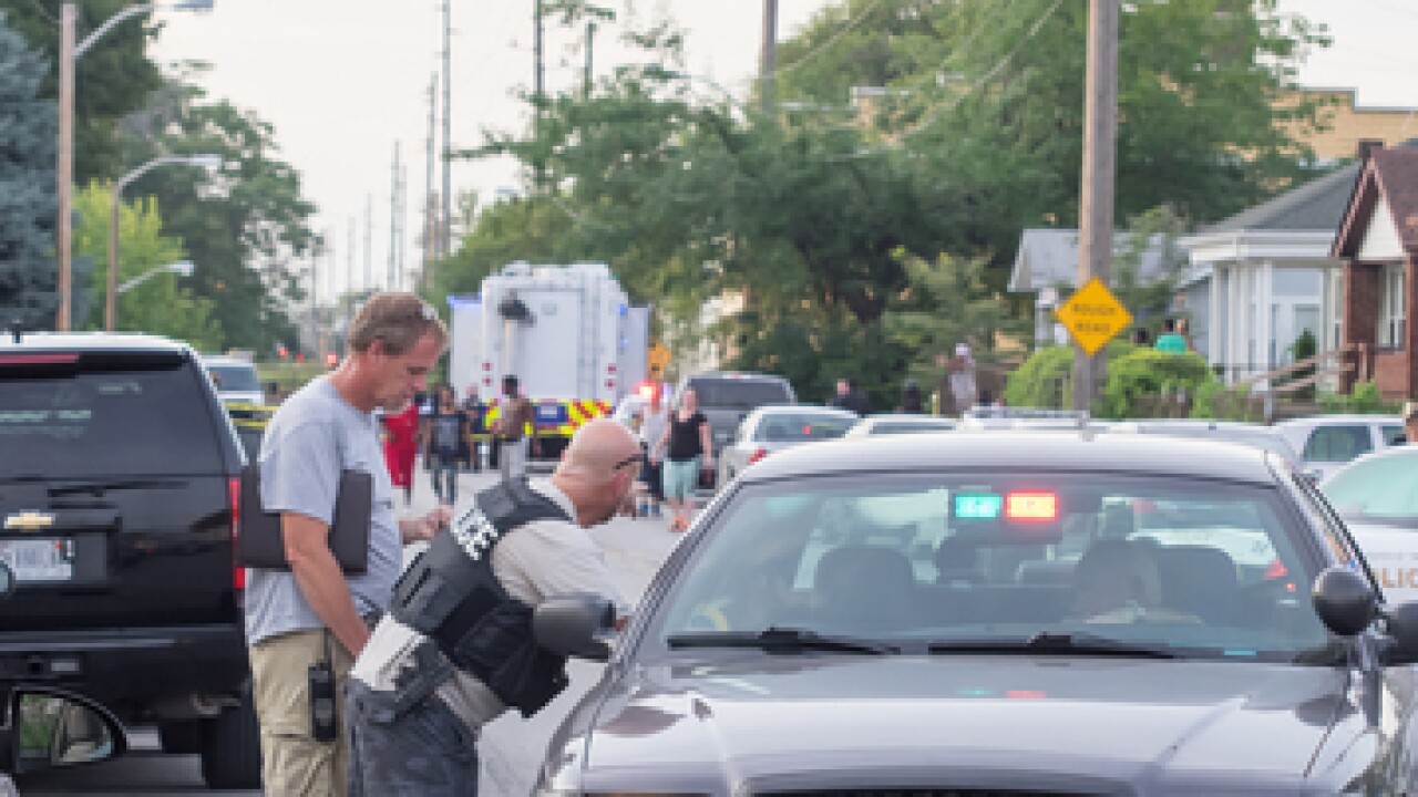 PHOTOS: Suspect fires shots at IMPD during chase