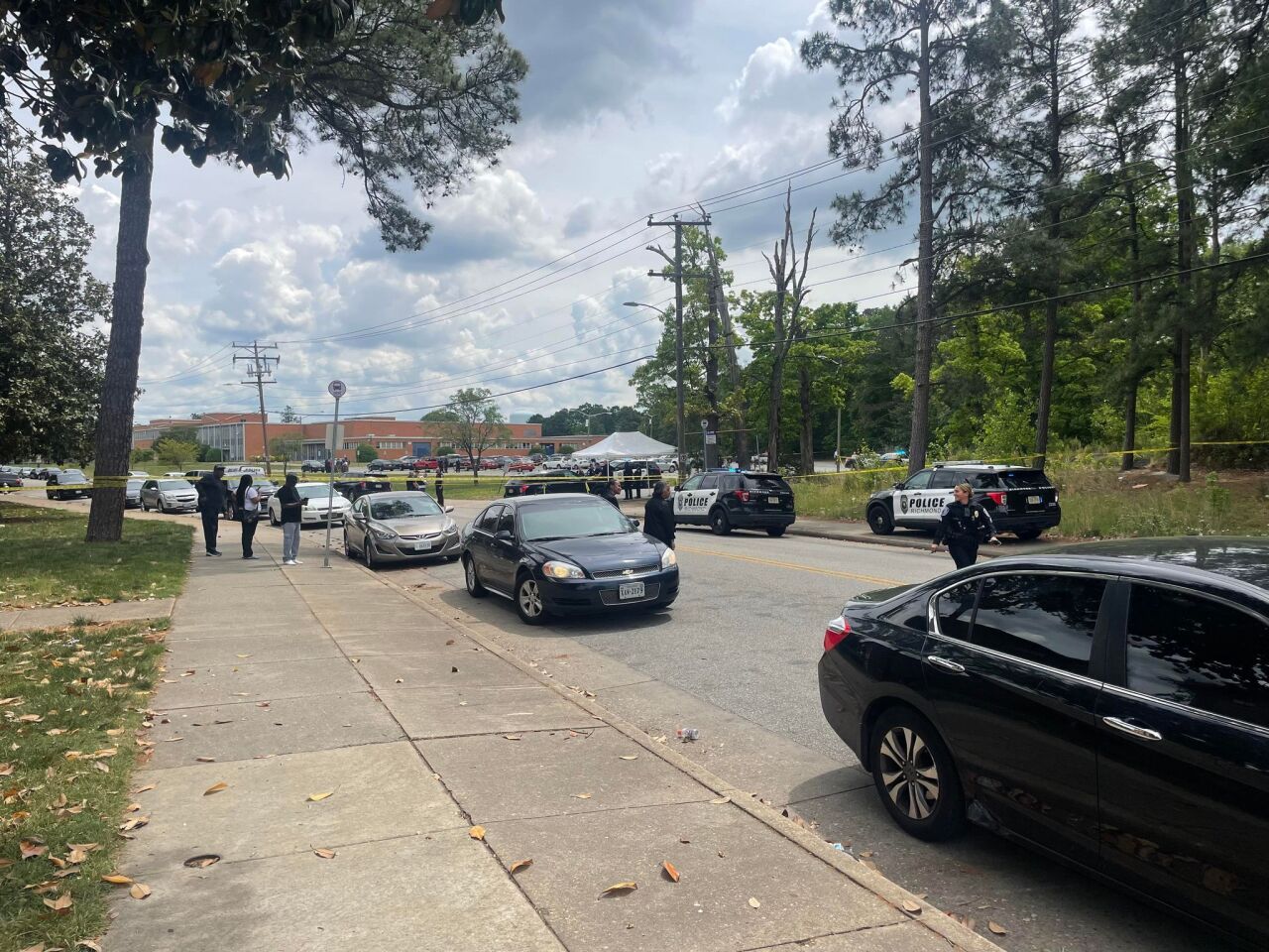 Student shot outside George Wythe High School 02.jpg