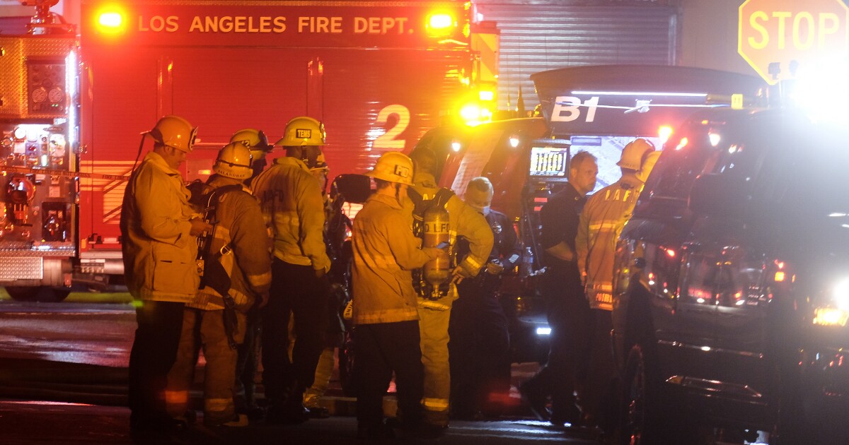 12 Los Angeles firefighters recovering after explosion