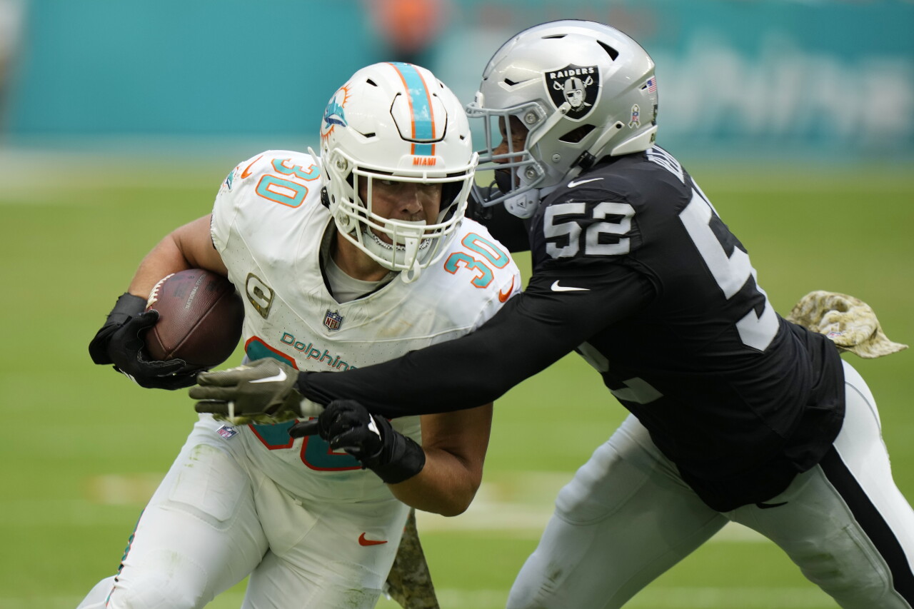 Raiders Dolphins Football