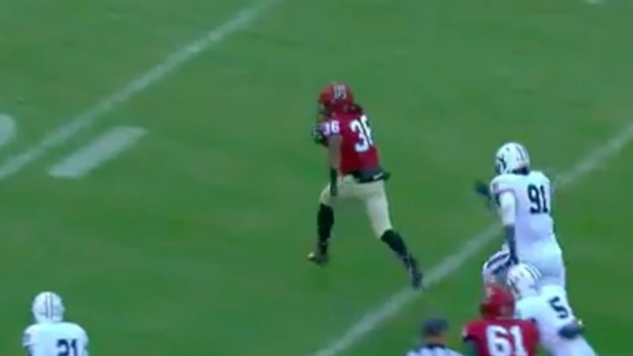Touchdown Negated By Obscene Gesture In Harvard Yale Game