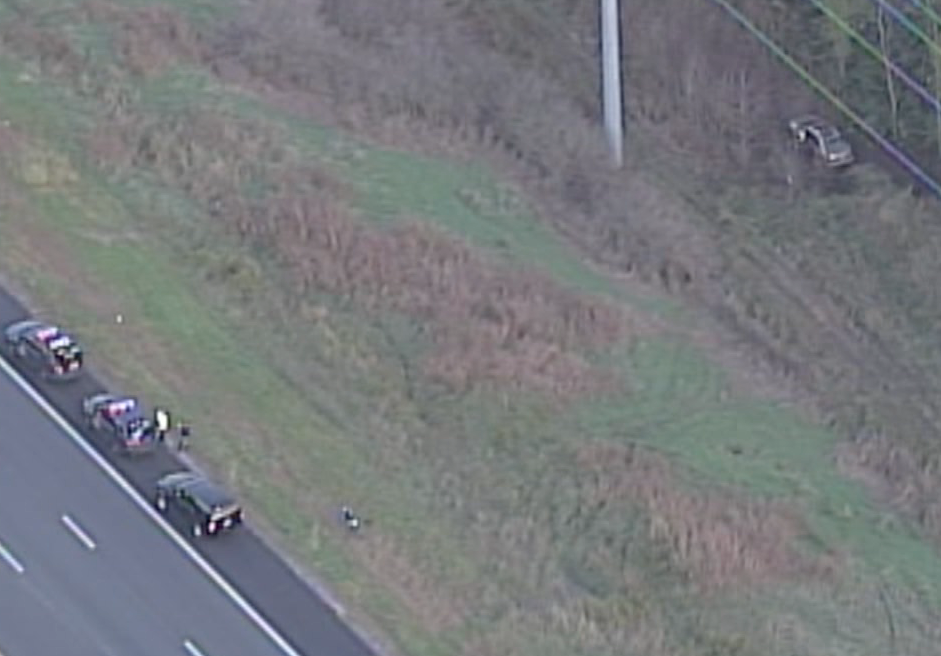 Lee's Summit man found off I-470 -2