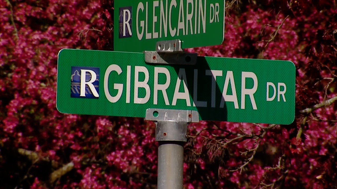 street sign.jpg