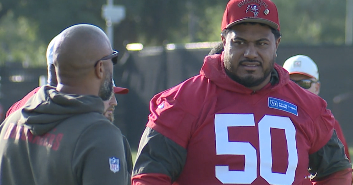 Bucs open training camp amid contract stalemates