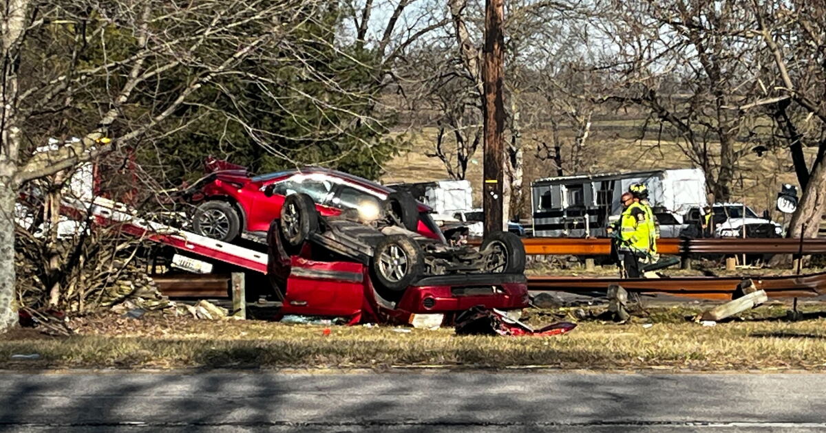 Three people taken to hospital following two-vehicle crash on Paris Pike