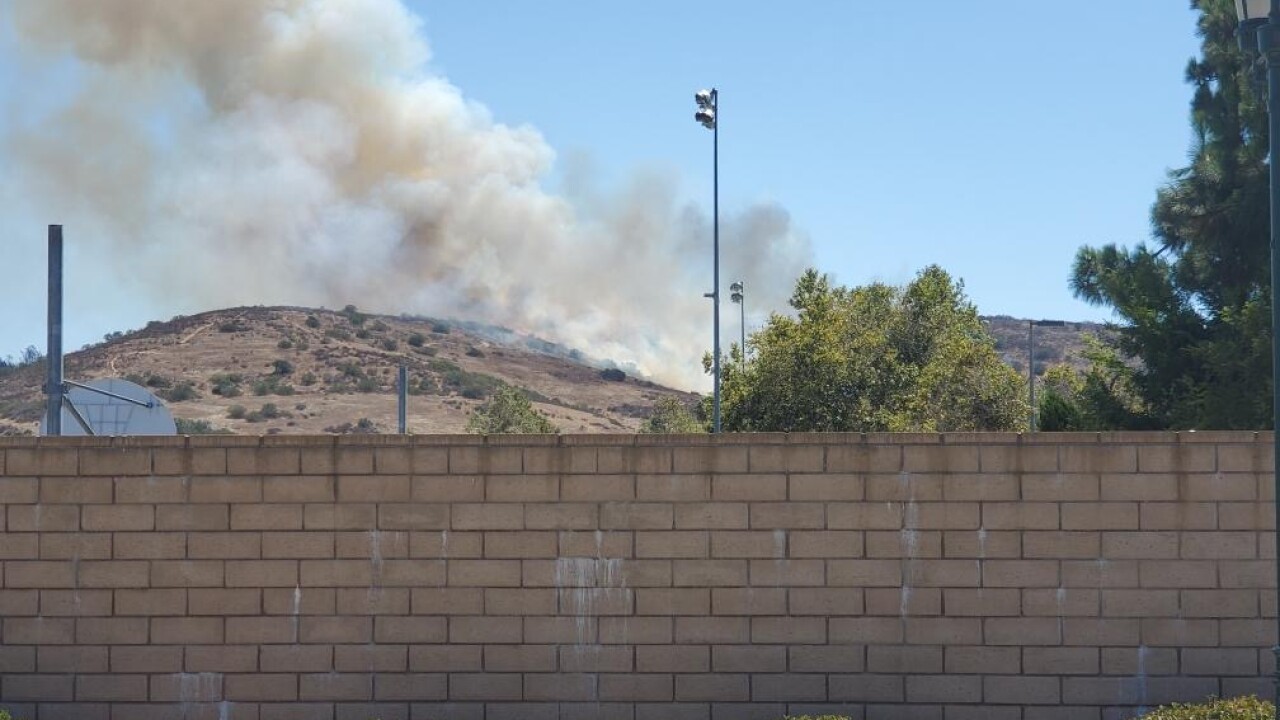 Brush fire in Poway causes limited evacuations