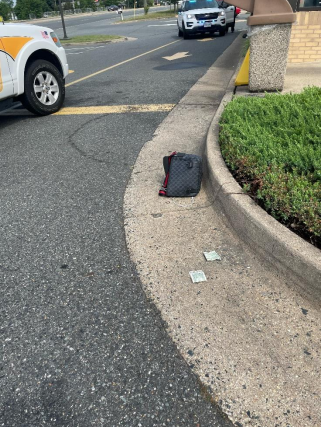 Stafford McDonalds guns 02.png