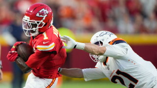 Broncos Chiefs Football
