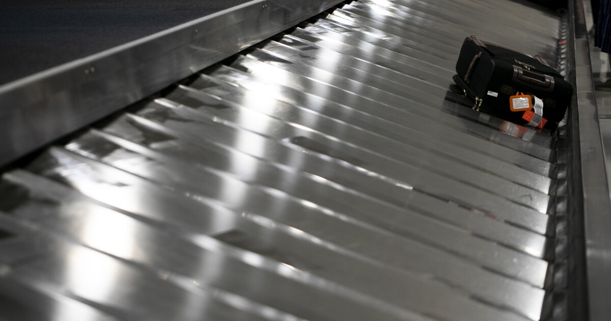 Post-Thanksgiving traffic creates busy travel day across Southern California