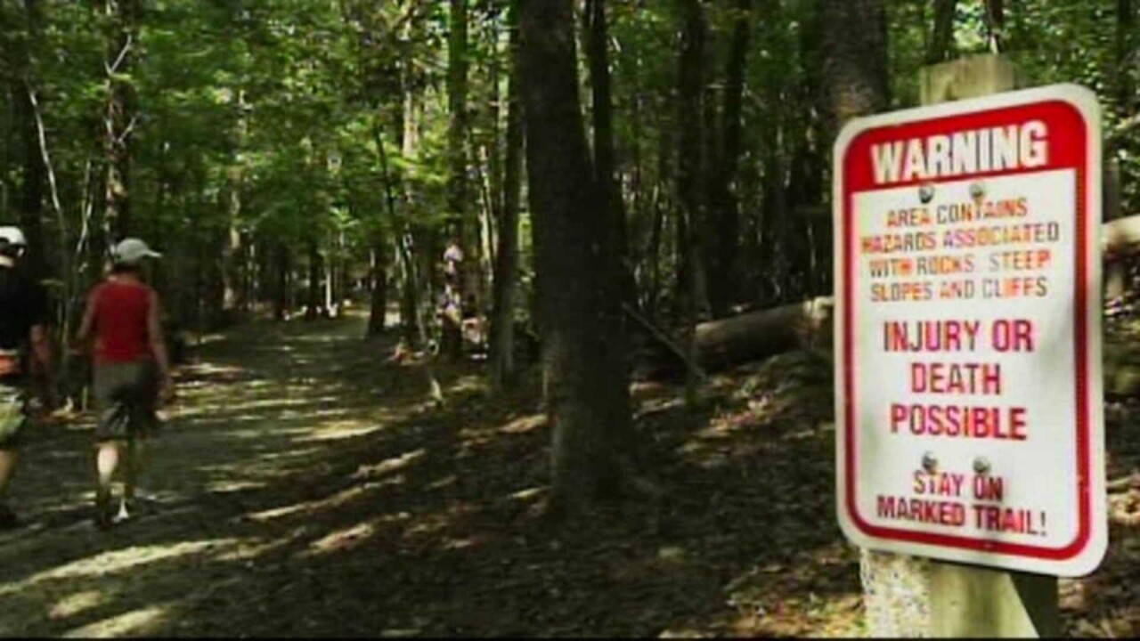 Boy Scout dies after falling off mountain