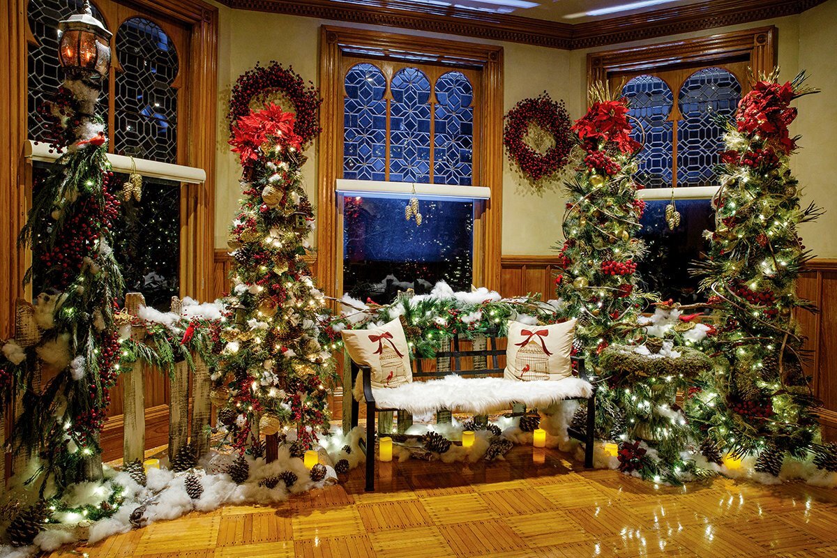 PHOTOS Stetson Mansion features breathtaking and intricate Christmas