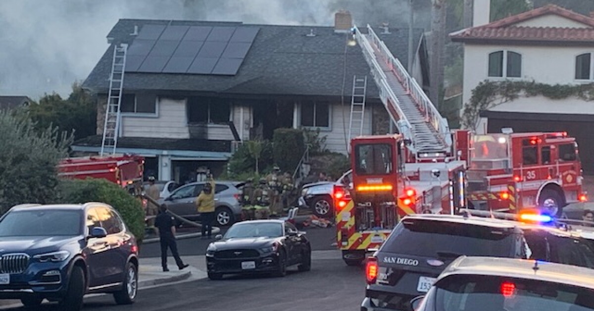 San Diego firefighters respond to house fire in University City - Vimarsana News