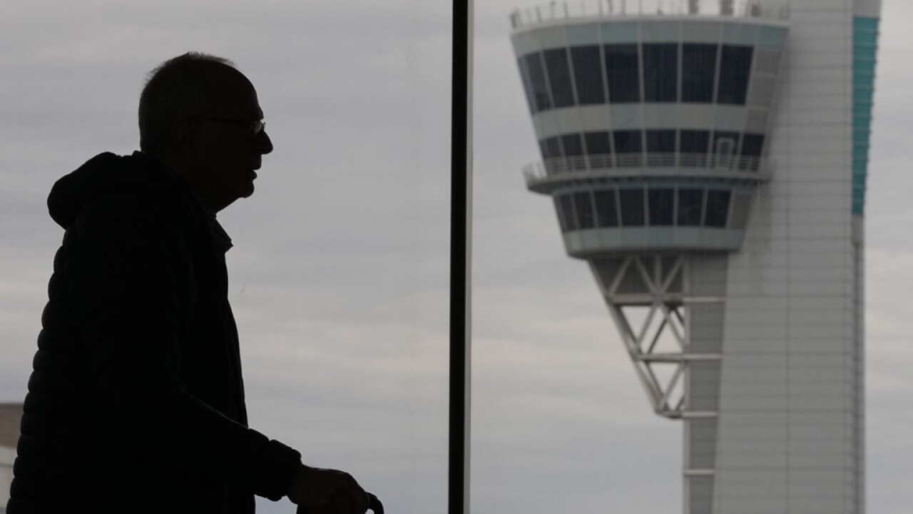 APTOPIX Travel Delays