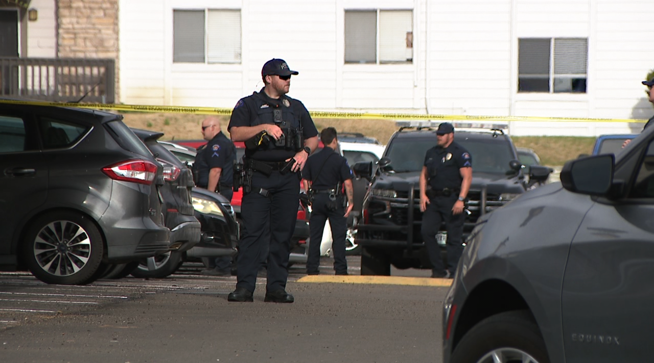 Aurora police_officer stabbed, suspect shot and killed_April 9 2026