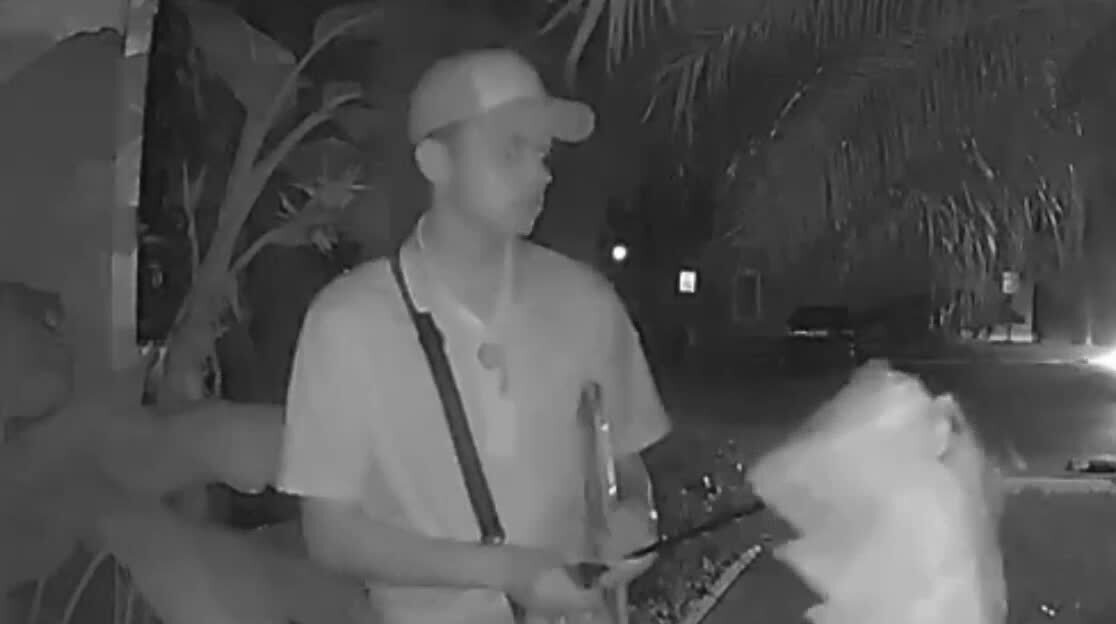man who knocked on front door of Tamarac home during burlgary