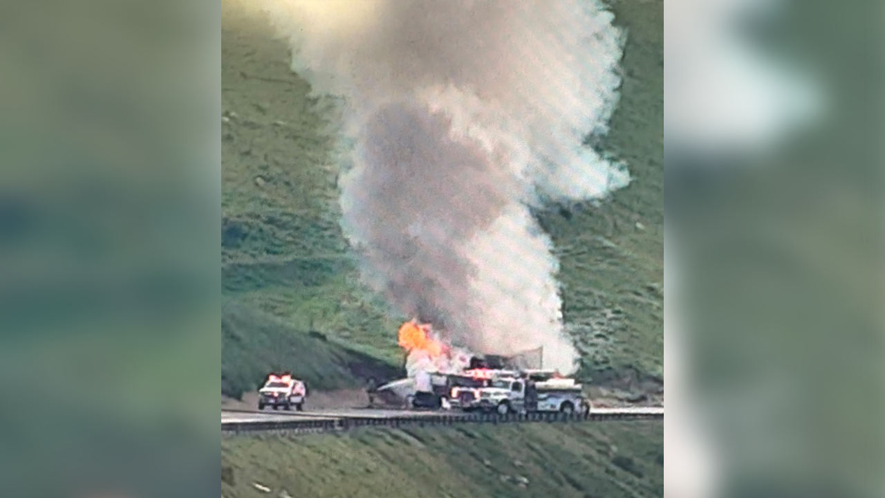 Semi fire on the Grapevine