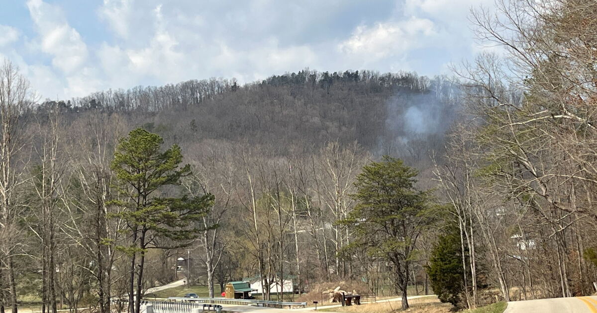 Fire crews respond to reported brush fire in Powell County