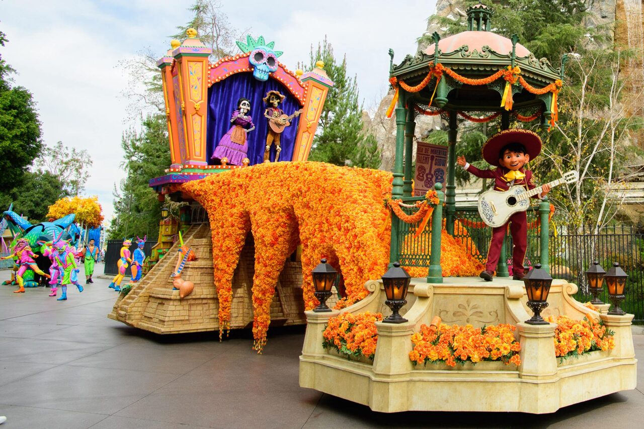 ÒMagic HappensÓ Parade at Disneyland Park