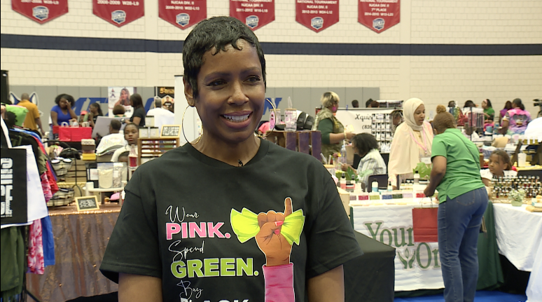 Kari Thompson, member Alpha Kappa Alpha sorority inc. Mu Omega chapter