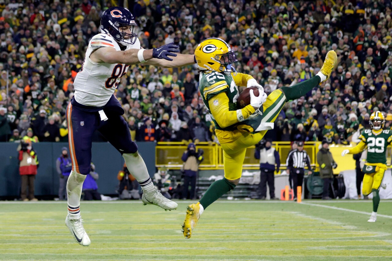 Bears Packers Football