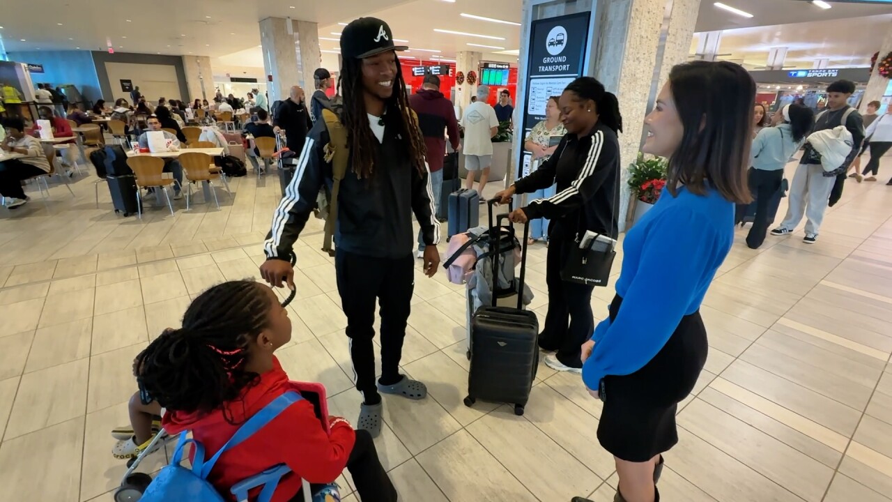 holiday travel 2.jpg