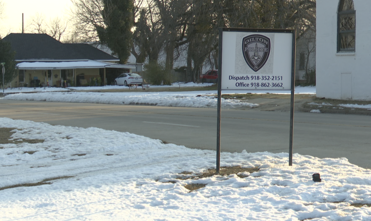 Oilton Police Department winter.png